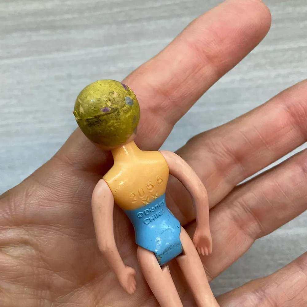 FOUR DISNEY‎ AND POLLY POCKET DOLLS